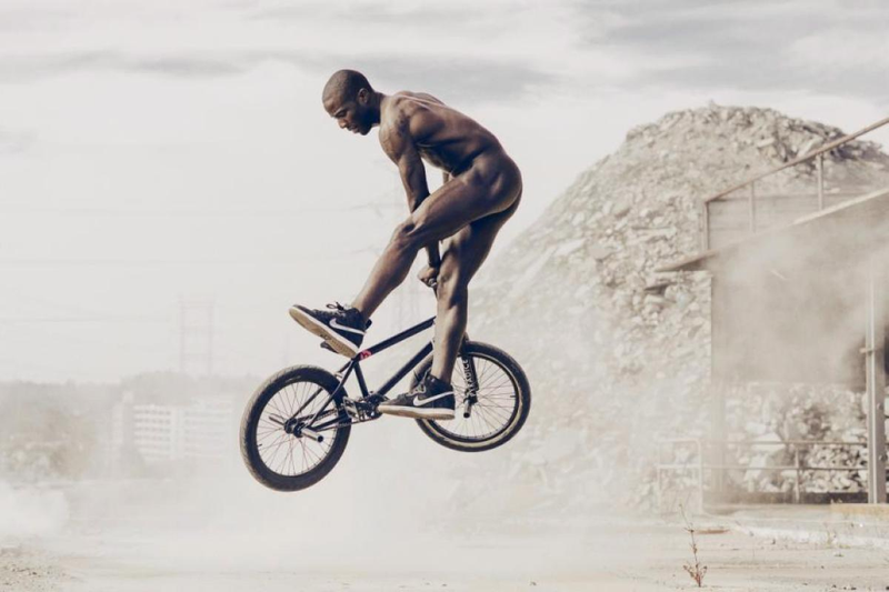 Illustration for article titled ESPN's Body Issue is out, is awesome.